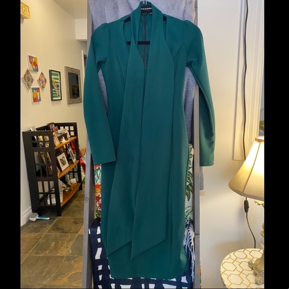 Fashion Nova - Emerald green long-sleeved bodycon dress with choker - Picture 4 of 10